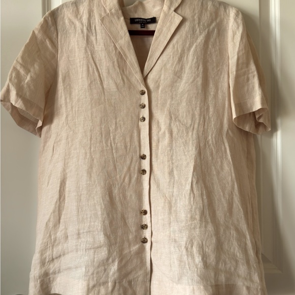 Lafayette 148 button front. Linen shirt. Size
Medium - Picture 1 of 5